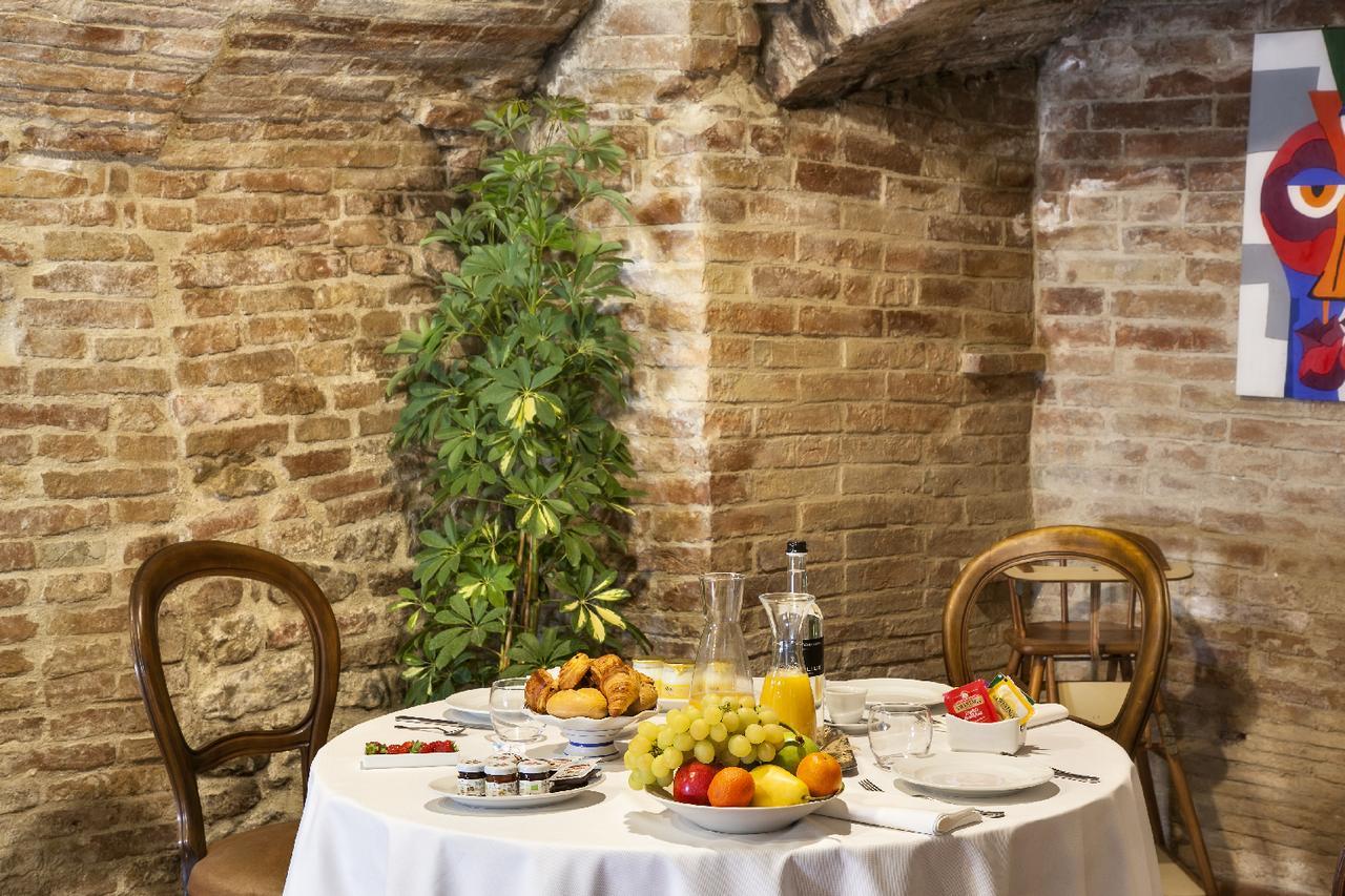 Bed and Breakfast Il Palazzo Del Cardinale Montalcino Zewnętrze zdjęcie